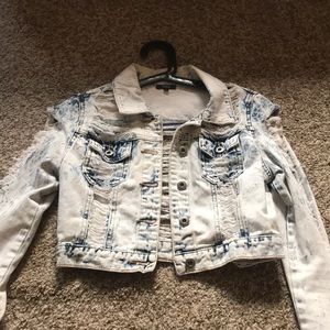 COPY - Distressed cropped denim jacket
